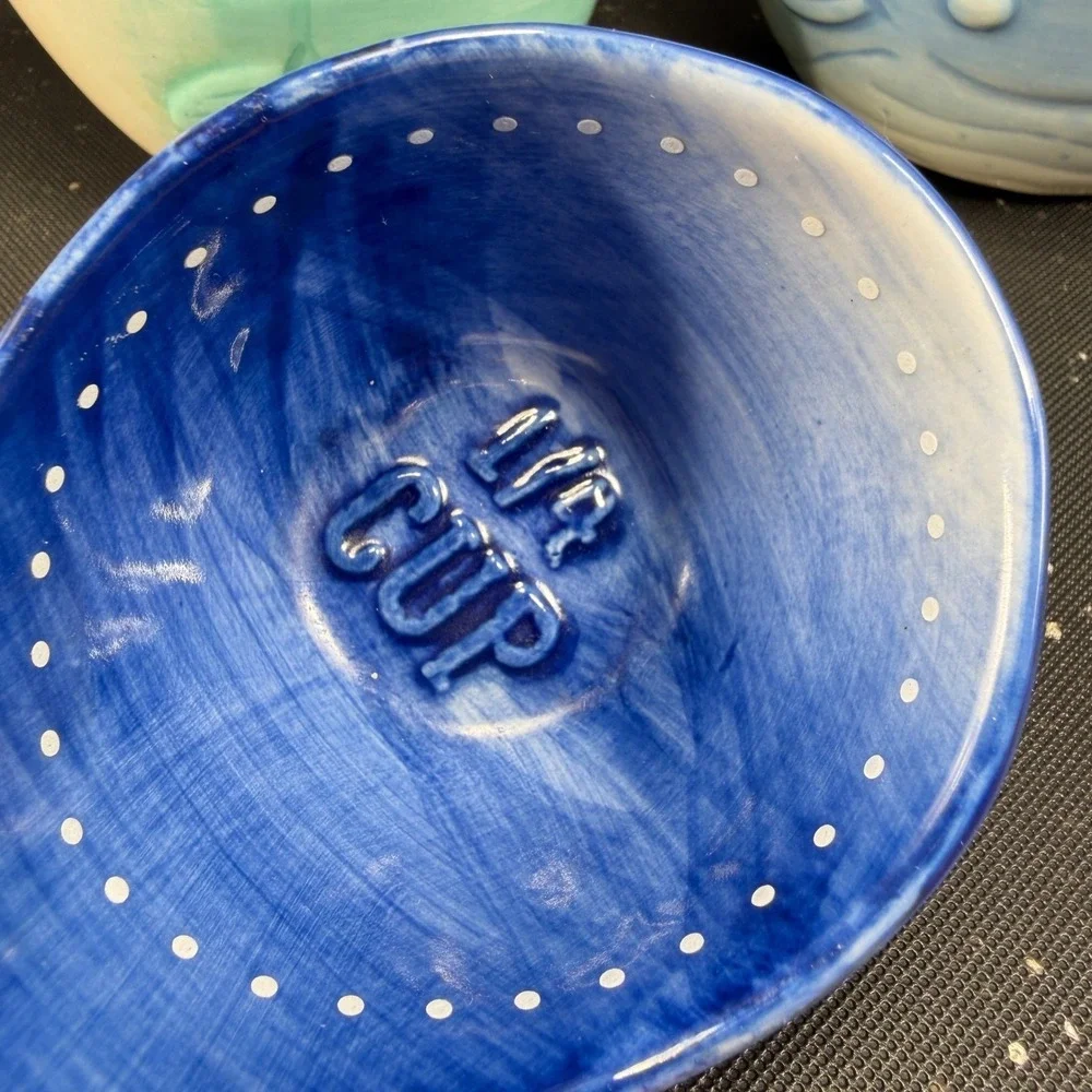 Anthropologie Whale Ceramic Measuring Cup Set Blue Teal 4 Piece Nesting Set